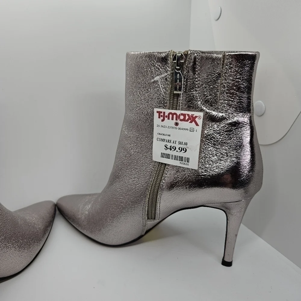 Steven New York Laili metallic ankle boots silver lavender 9M